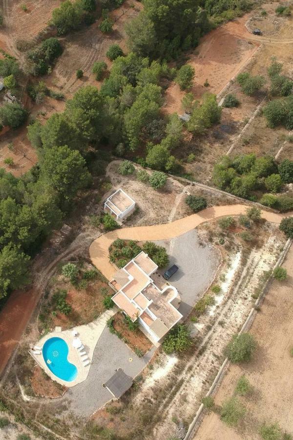 Villa Can Toni Miqueli Santa Gertrudis  Luaran gambar